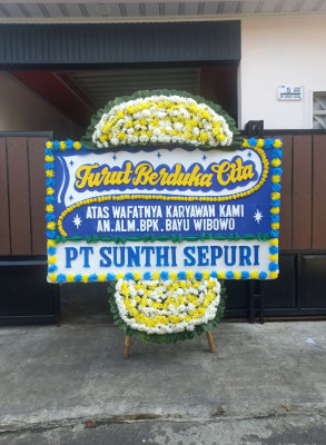 Papan Bunga Duka di Curug Sulanjana